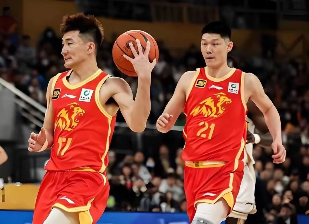 Kaiyuan开元包含广厦男篮赛前队长鼓劲；志在CBA季后赛名次提升；球迷炸锅；赛程密集仍需轮换的词条