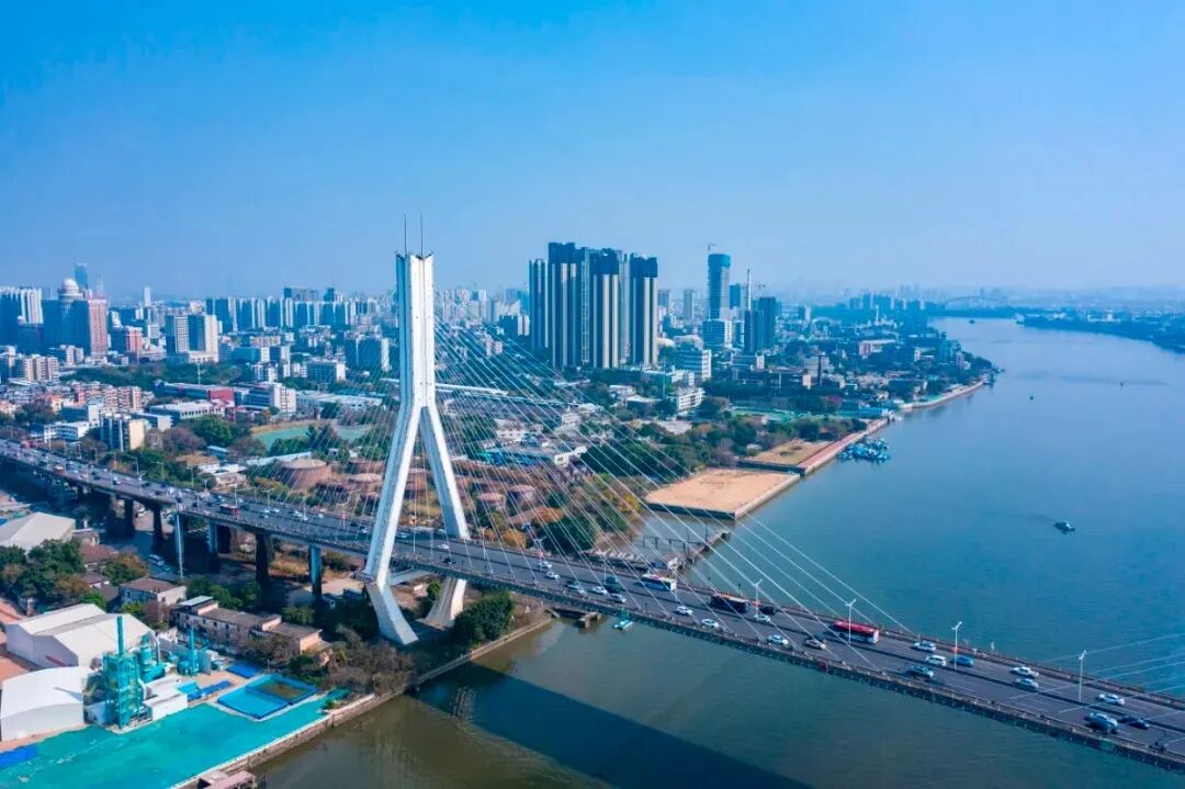 Kaiyuan开元包含赛地聚焦——欧联集结日热度飙升；山东泰山战术微调；震撼外界；心理建设被强调的词条