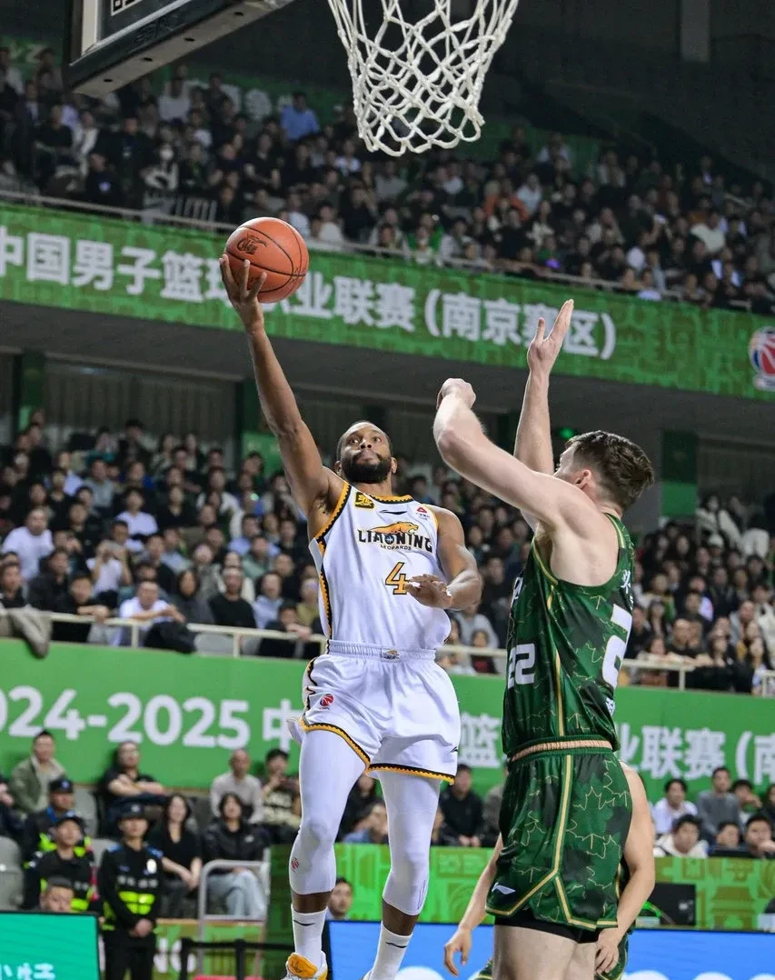 关于赛后体能课后，犹他爵士造点机会备战CBA常规赛，媒体盛赞，赛季目标并未改变的信息